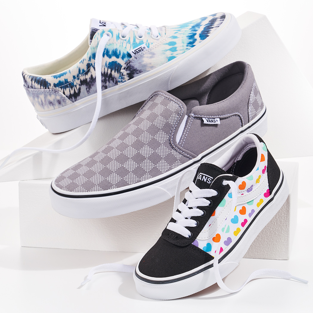 athletic shoes shop