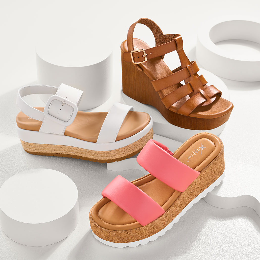 Cute wedge sandals are a springtime MUST.